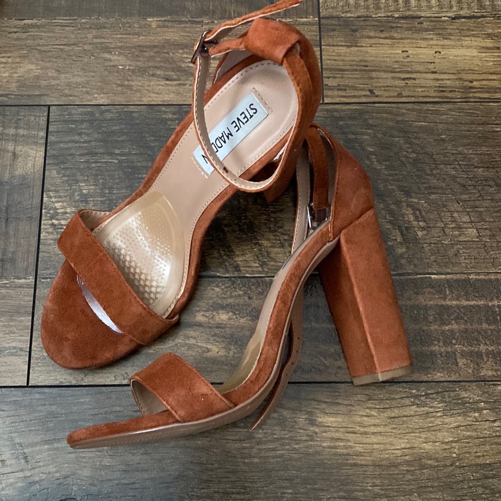 Steve Madden chestnut heels average wear and tear. Worn once.